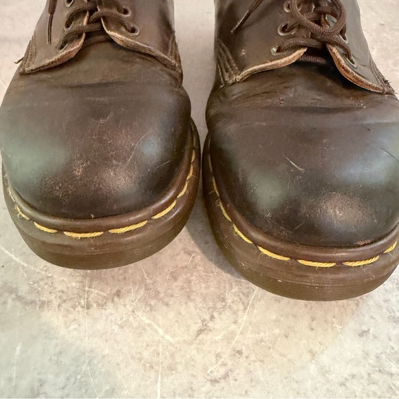 Vintage Dr. Martens Made in England  Padded Collar 8053 Oxfords - Picture 3 of 11